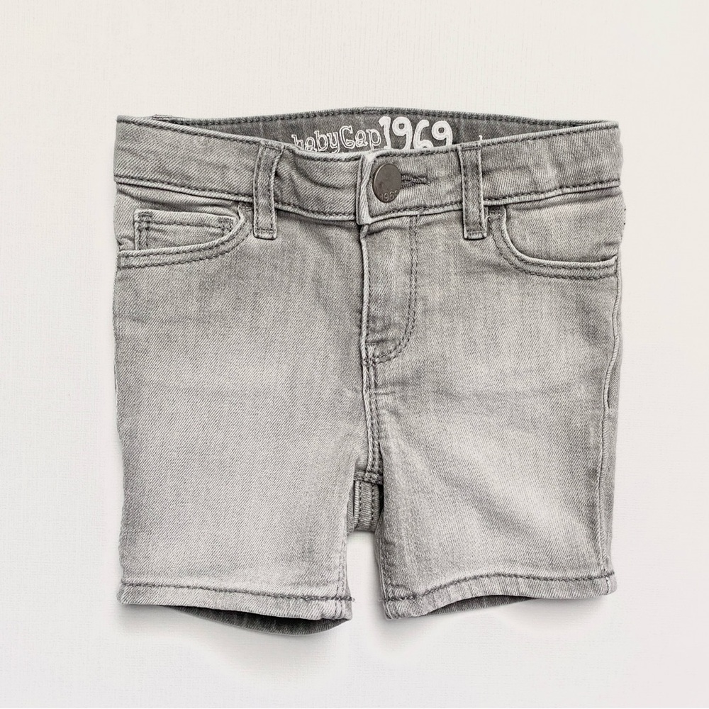 BabyGap 1969 Light Gray Denim Bermuda Shorts - Size 2 Years